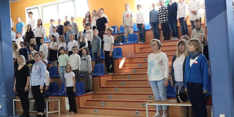 Powiększ grafikę: apel-z-okazji-swiat-narodowych-613432.jpg