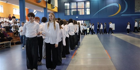 Powiększ grafikę: apel-z-okazji-swiat-narodowych-613447.jpg