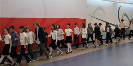 Powiększ grafikę: apel-z-okazji-swiat-narodowych-613451.jpg