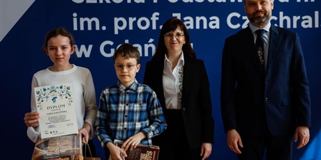 Powiększ grafikę: basnie-i-legendy-kaszubskie-623452.jpg