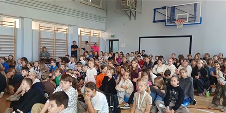 Powiększ grafikę: debata-przed-wyborami-na-przewodniczacego-su-713615.jpg