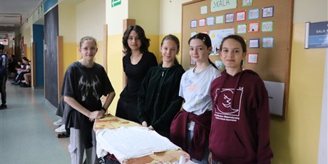 Powiększ grafikę: dzien-bez-plecaka-608909.jpg