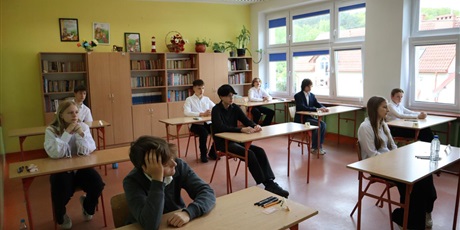 Powiększ grafikę: egzaminy-osmoklasisty-614449.jpg