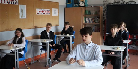 Powiększ grafikę: egzaminy-osmoklasisty-614788.jpg