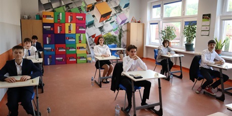 Powiększ grafikę: egzaminy-osmoklasisty-692680.jpg