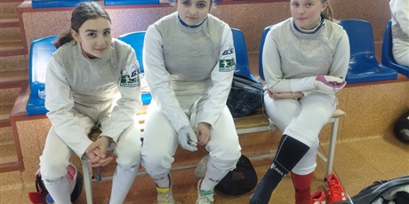 Powiększ grafikę: ii-wojewodzkie-zawody-szermiercze-680184.jpg