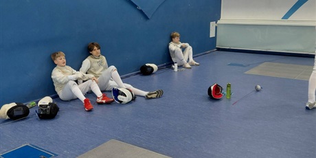 Powiększ grafikę: ii-wojewodzkie-zawody-szermiercze-680185.jpg