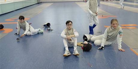 Powiększ grafikę: ii-wojewodzkie-zawody-szermiercze-680187.jpg