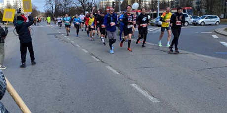 Powiększ grafikę: kibicowanie-na-maratonie-343777.jpg