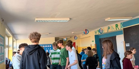 Powiększ grafikę: kiermasz-ciast-z-okazji-dnia-kobiet-680383.jpg