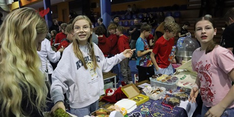 Powiększ grafikę: kiermasz-swiateczny-fotorelacja-663797.jpg