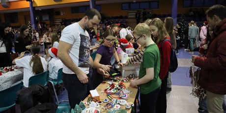 Powiększ grafikę: kiermasz-swiateczny-fotorelacja-663798.jpg