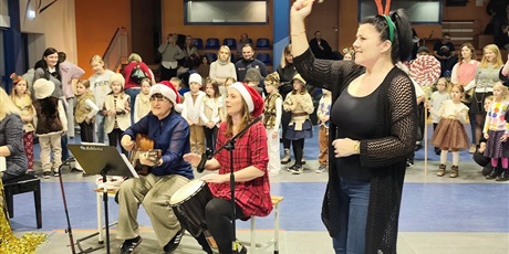 Powiększ grafikę: kiermasz-swiateczny-fotorelacja-663810.jpg