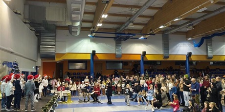 Powiększ grafikę: kiermasz-swiateczny-fotorelacja-663811.jpg