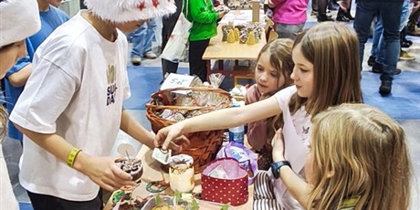 Powiększ grafikę: kiermasz-swiateczny-fotorelacja-663813.jpg