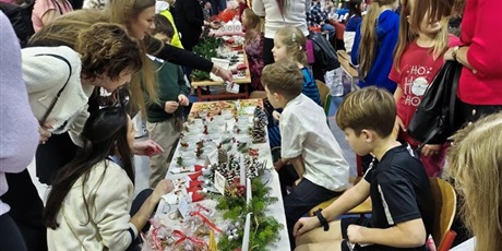 Powiększ grafikę: kiermasz-swiateczny-fotorelacja-663820.jpg