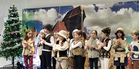 Powiększ grafikę: kiermasz-swiateczny-fotorelacja-663826.jpg