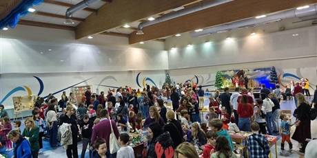 Powiększ grafikę: kiermasz-swiateczny-fotorelacja-663853.jpg