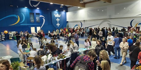 Powiększ grafikę: kiermasz-swiateczny-fotorelacja-663854.jpg