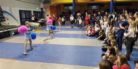 Powiększ grafikę: kiermasz-swiateczny-fotorelacja-663864.jpg