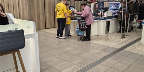 Powiększ grafikę: kwesta-684909.jpg