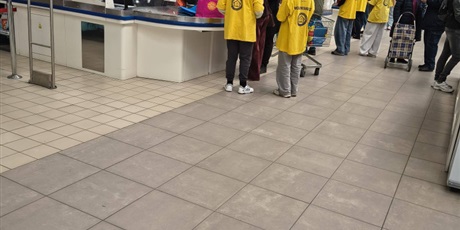 Powiększ grafikę: kwesta-684923.jpg