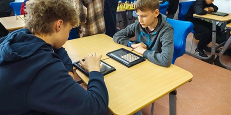 Powiększ grafikę: laufer-wyniki-turnieju-szachowego-655762.jpg