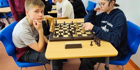 Powiększ grafikę: laufer-wyniki-turnieju-szachowego-655779.jpg