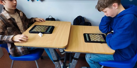 Powiększ grafikę: laufer-wyniki-turnieju-szachowego-655789.jpg