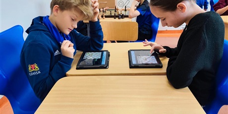 Powiększ grafikę: laufer-wyniki-turnieju-szachowego-655790.jpg