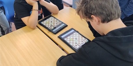 Powiększ grafikę: laufer-wyniki-turnieju-szachowego-655796.jpg