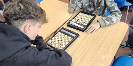 Powiększ grafikę: laufer-wyniki-turnieju-szachowego-655797.jpg