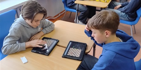 Powiększ grafikę: laufer-wyniki-turnieju-szachowego-655798.jpg