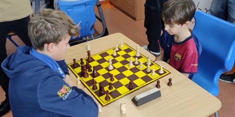 Powiększ grafikę: laufer-wyniki-turnieju-szachowego-655805.jpg