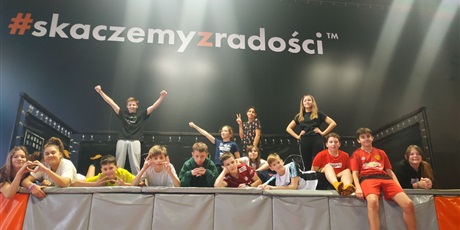 Powiększ grafikę: lekcja-wf-u-w-jumpcity-324397.jpg