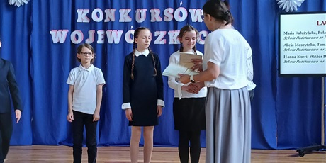Powiększ grafikę: mamy-laureatow-w-mat-geo-617525.jpg