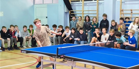 Powiększ grafikę: mikolajkowy-turniej-ping-ponga-661271.jpg