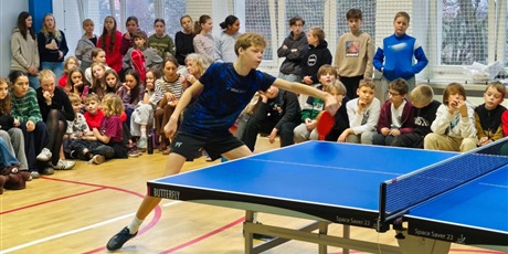 Powiększ grafikę: mikolajkowy-turniej-ping-ponga-661280.jpg