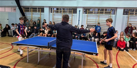 Powiększ grafikę: mikolajkowy-turniej-ping-ponga-661290.jpg