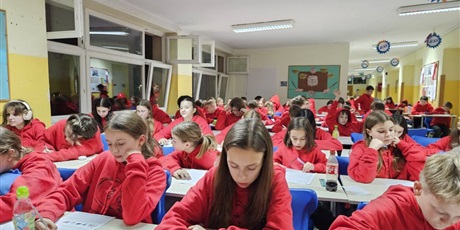 Powiększ grafikę: nocny-maraton-matematyczny-edycja-osma-mikolajkowa-661580.jpg