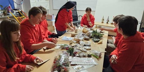 Powiększ grafikę: nocny-maraton-matematyczny-edycja-osma-mikolajkowa-661591.jpg