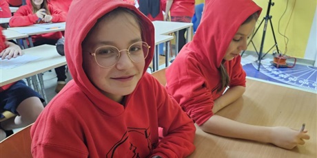 Powiększ grafikę: nocny-maraton-matematyczny-edycja-osma-mikolajkowa-661608.jpg