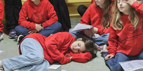 Powiększ grafikę: nocny-maraton-matematyczny-edycja-osma-mikolajkowa-661610.jpg