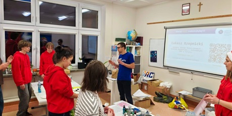 Powiększ grafikę: nocny-maraton-matematyczny-edycja-osma-mikolajkowa-661622.jpg