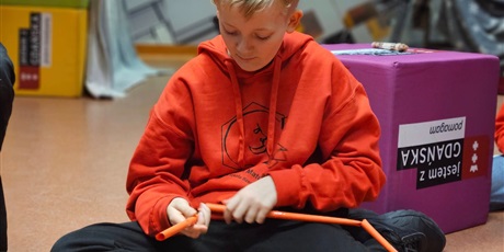 Powiększ grafikę: nocny-maraton-matematyczny-edycja-osma-mikolajkowa-661628.jpg