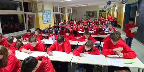 Powiększ grafikę: nocny-maraton-matematyczny-edycja-osma-mikolajkowa-661635.jpg