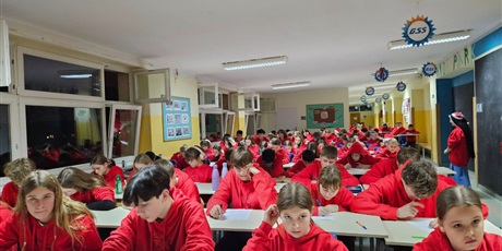 Powiększ grafikę: nocny-maraton-matematyczny-edycja-osma-mikolajkowa-661638.jpg