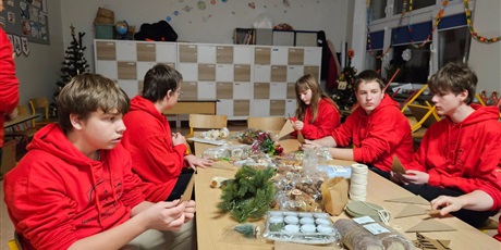 Powiększ grafikę: nocny-maraton-matematyczny-edycja-osma-mikolajkowa-661639.jpg