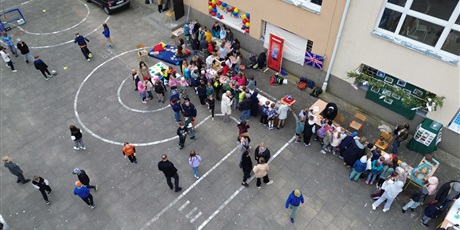 Powiększ grafikę: obchody-60-lecia-643069.jpg