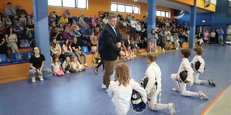 Powiększ grafikę: pasowanie-na-szermierzy-624856.jpg